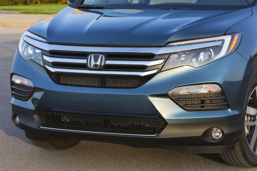 Детали экстерьера Honda Pilot 2015 года  (фото 9 из 107)